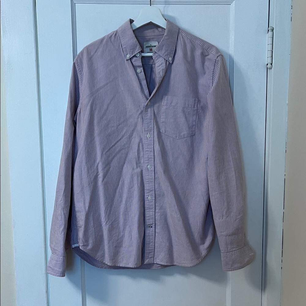 Men’s Gap Button Down Shirt